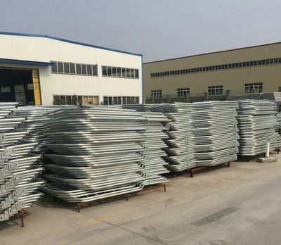 母豬產(chǎn)床與牧場(chǎng)工程設(shè)計(jì) 東明機(jī)械廠的專(zhuān)業(yè)解決方案